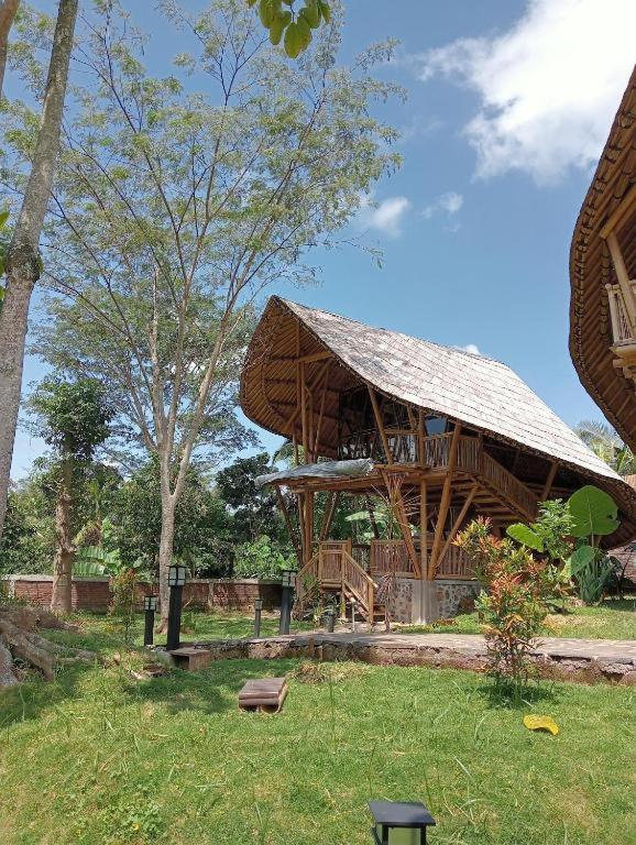 The Osing Bamboo Resort Tamansuruh ภายนอก รูปภาพ